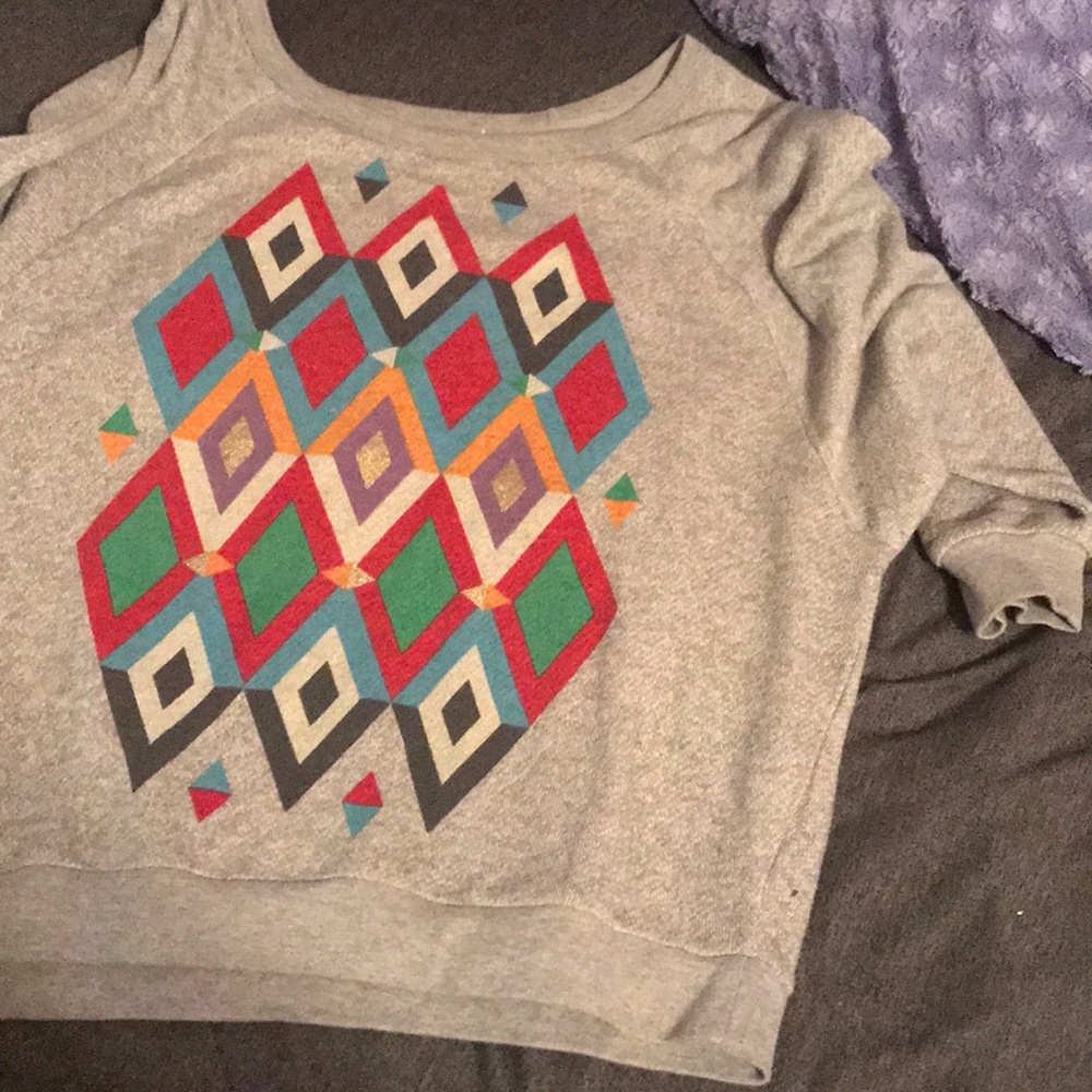 Gray Aztec Pullover🔥 - Picture 4 of 5